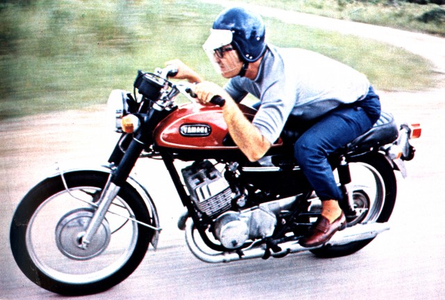 Primeiros testes de motocicletas para a revista Quatro Rodas, em 1968. Foto Acervo Marazzi / Reprodução / Motostory
