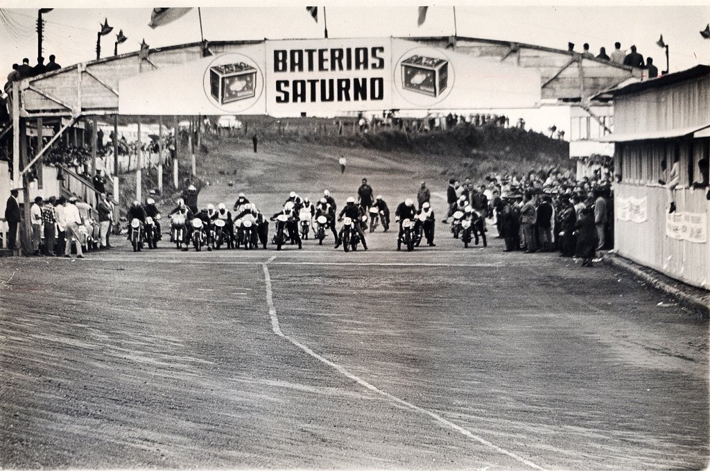 Autódromo de Interlagos, SP. Foto mês Janeiro: Edson Lobo / Motostory