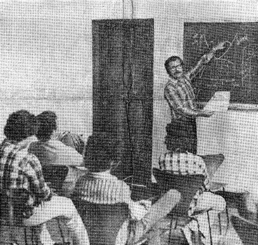 As aulas teóricas do Curso Marazzi de Pilotagem eram ministradas na sede do Centauro Motor Clube. Foto acervo Marazzi / Reprodução/ Motostory