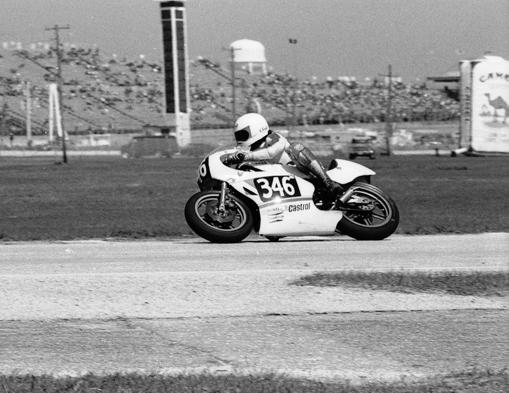 Netinho vence de forma avassaladora as 100 Milhas de Daytona no dia 12 de março de 1983 - Foto: AMA