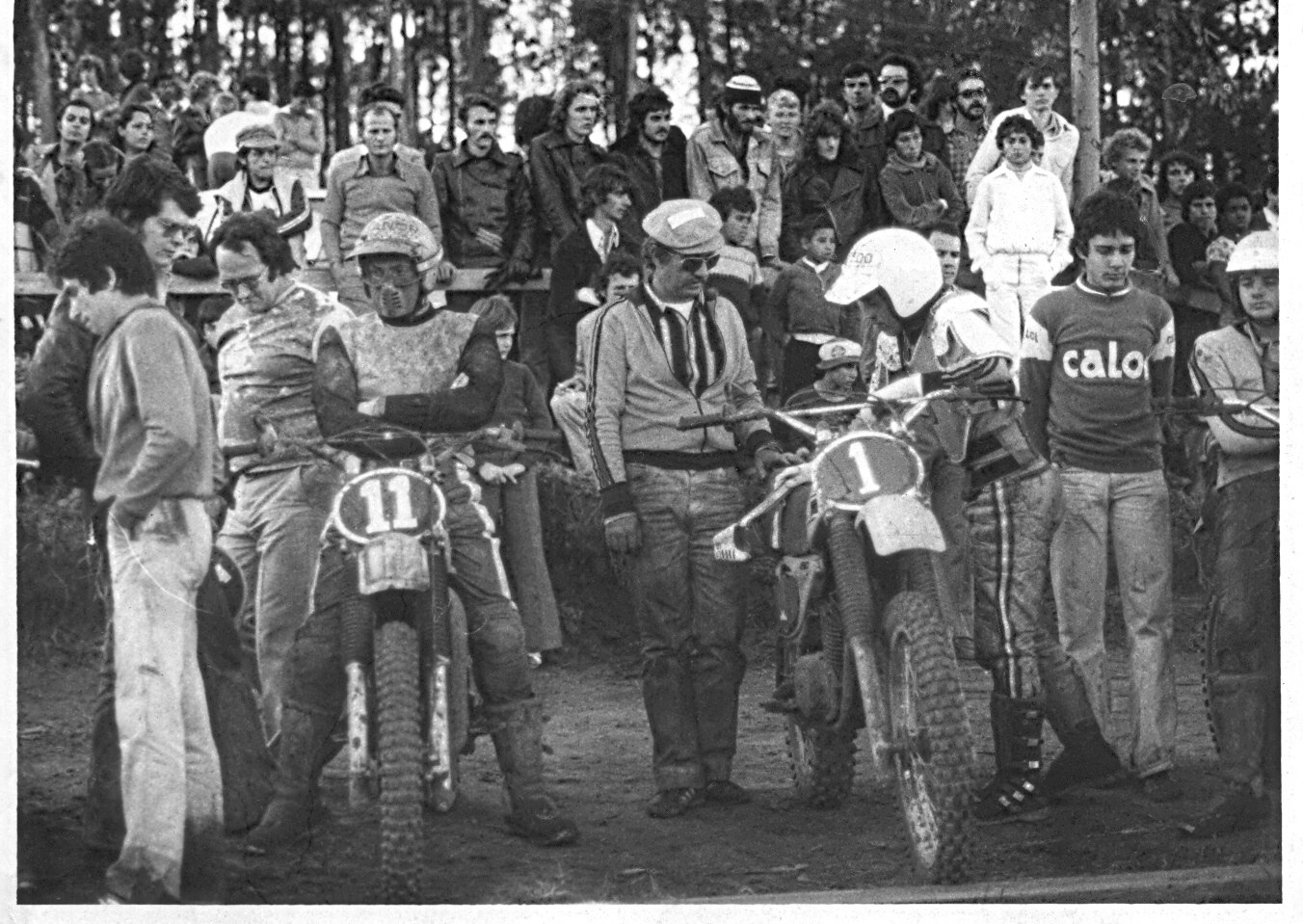Nivanor (11) e Moronguinho (1): “Olhando para a moto do Niva está o Joel da Motoryama, meu primeiro patrocinador. Olhando para minha está o Borgoni, meu mecanico e preparador, grande amigo.” Foto e legendas Acervo Moronguinho / Motostory
