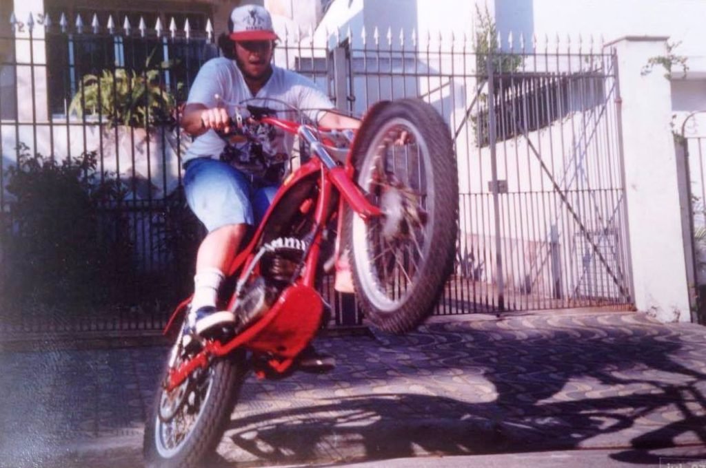 Rica Lancelotti piloto de trial na década de 80 – Foto acervo pessoal