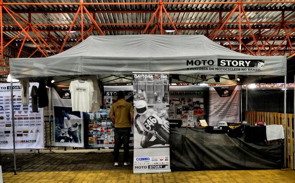Motostory Collection’s Pop Up Store present at Pé Na Tábua, previewing the Hall of Fame Collections and Antique Ads Brazil – Photo Miguel Costa Jr. / Motostory