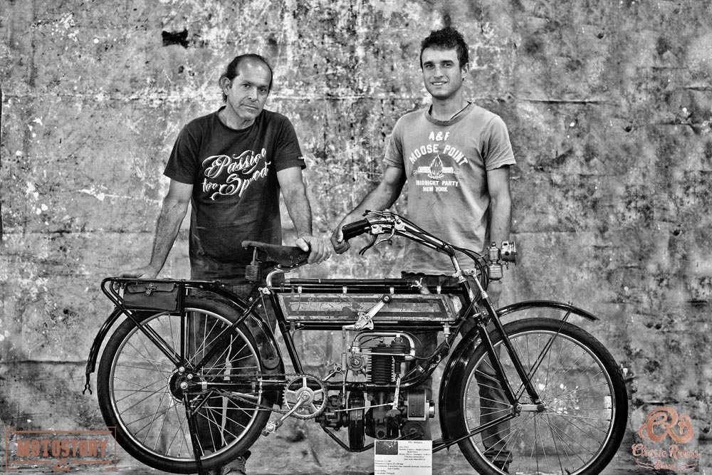 Robson e Peter Pauli, do Museu Duas Rodas de Visconde de Mauá, RJ, com sua FN Legeré 1913, Monocilindirca de 285 cc e 2,5 cv -  Foto Wel Calandria / Classic Riders Brasil / Motostory