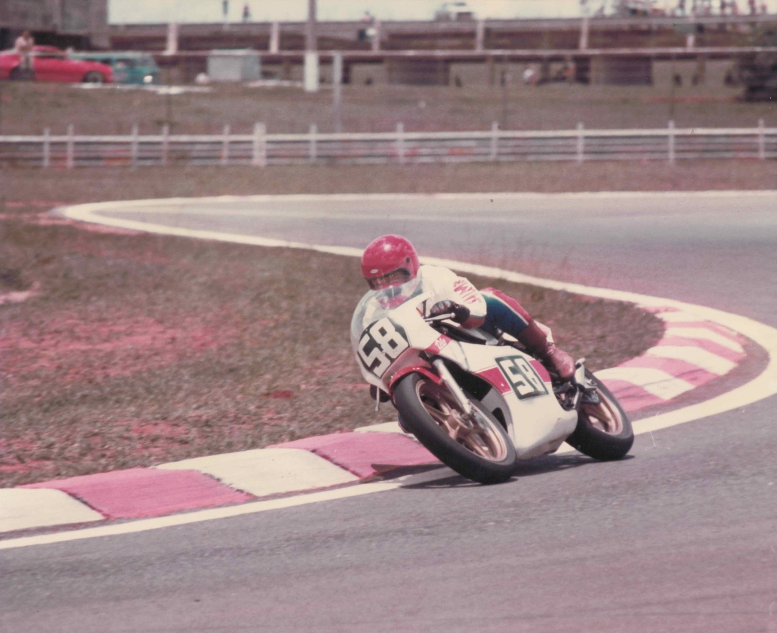 Baumer em Goiânia (2ª do S) TZ 250 - Acervo Lucílio Baumer / Motostory