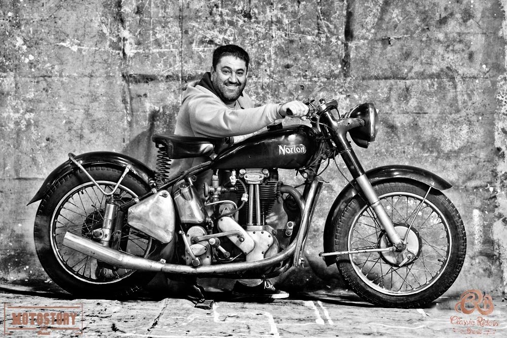 Iran e a Inglesa Norton ES2, 500cc de 1947 - Foto Wel Calandria / Classic Riders Brasil / Motostory