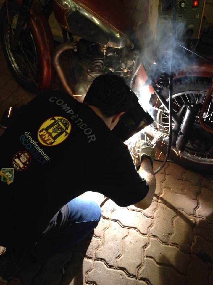 A oficina do PNT-TT 2018 funcionou a pleno vapor para colocar nossas relíquias na pista – Foto Katia Zopello