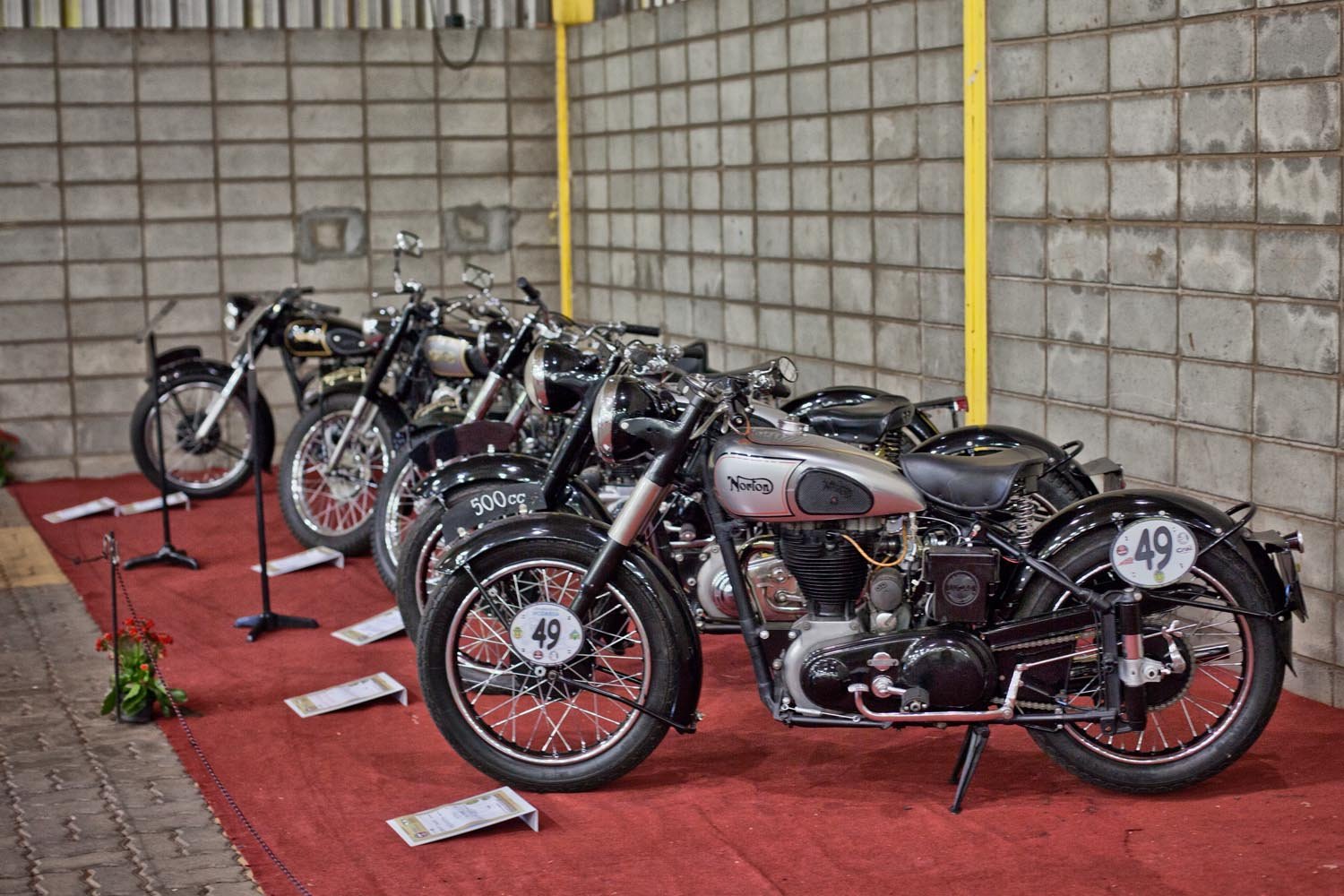 A marca inglesa Norton foi a grande homenageada desta edição do PNT-TT - Foto Wel Calandria / Classic Riders Brasil