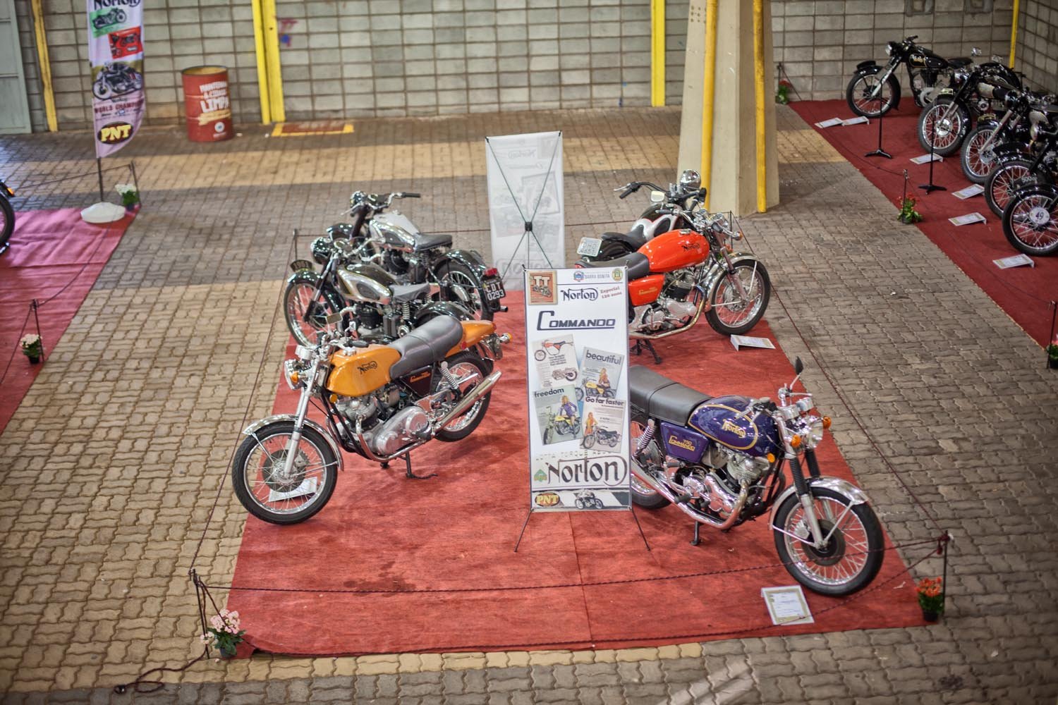 A arte de Wel Calandria / Classic Riders Brasil em visita ao PNT=TT de 2018, em Barra Bonita. Obrigado parceiro, por compartilhar com o Motostory a sua arte!