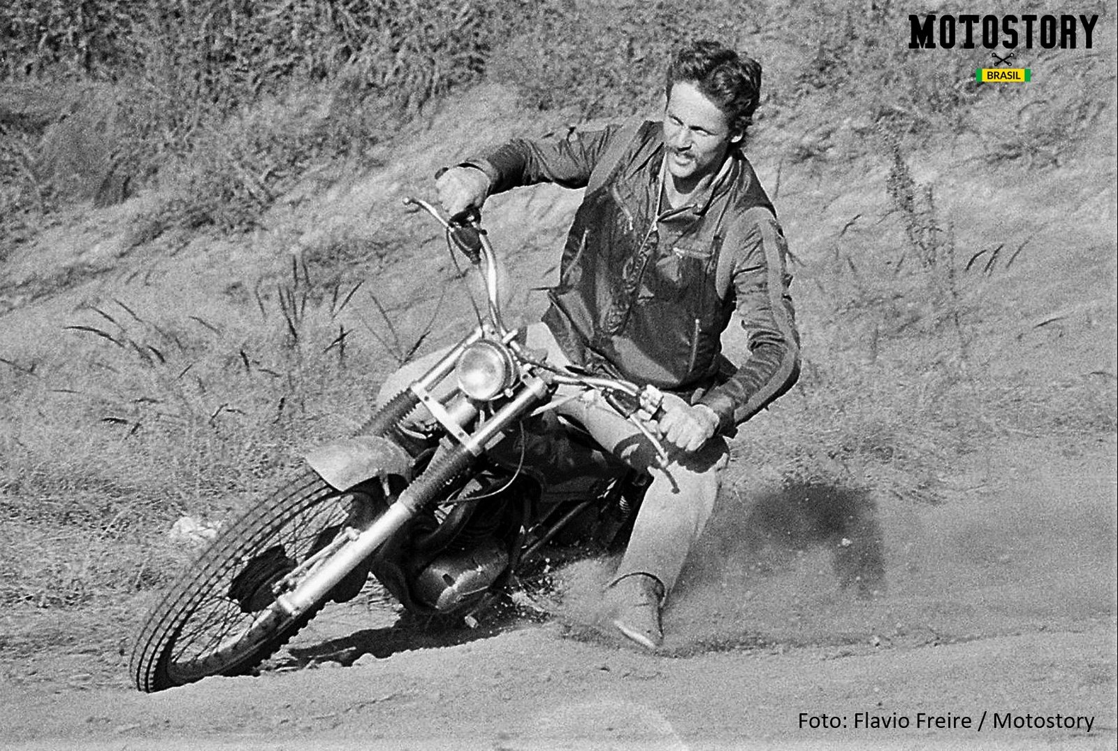 Hoje o flat track está chegando ao Brasil, finalmente, mas na década de 70 havia um brasileiro chamado Ronnie Hornett que sabia muito do tema. Chegou a competir no EUA nas provas de ovais. E era um enorme amigo.  Foto Flavio Freire / Motostory