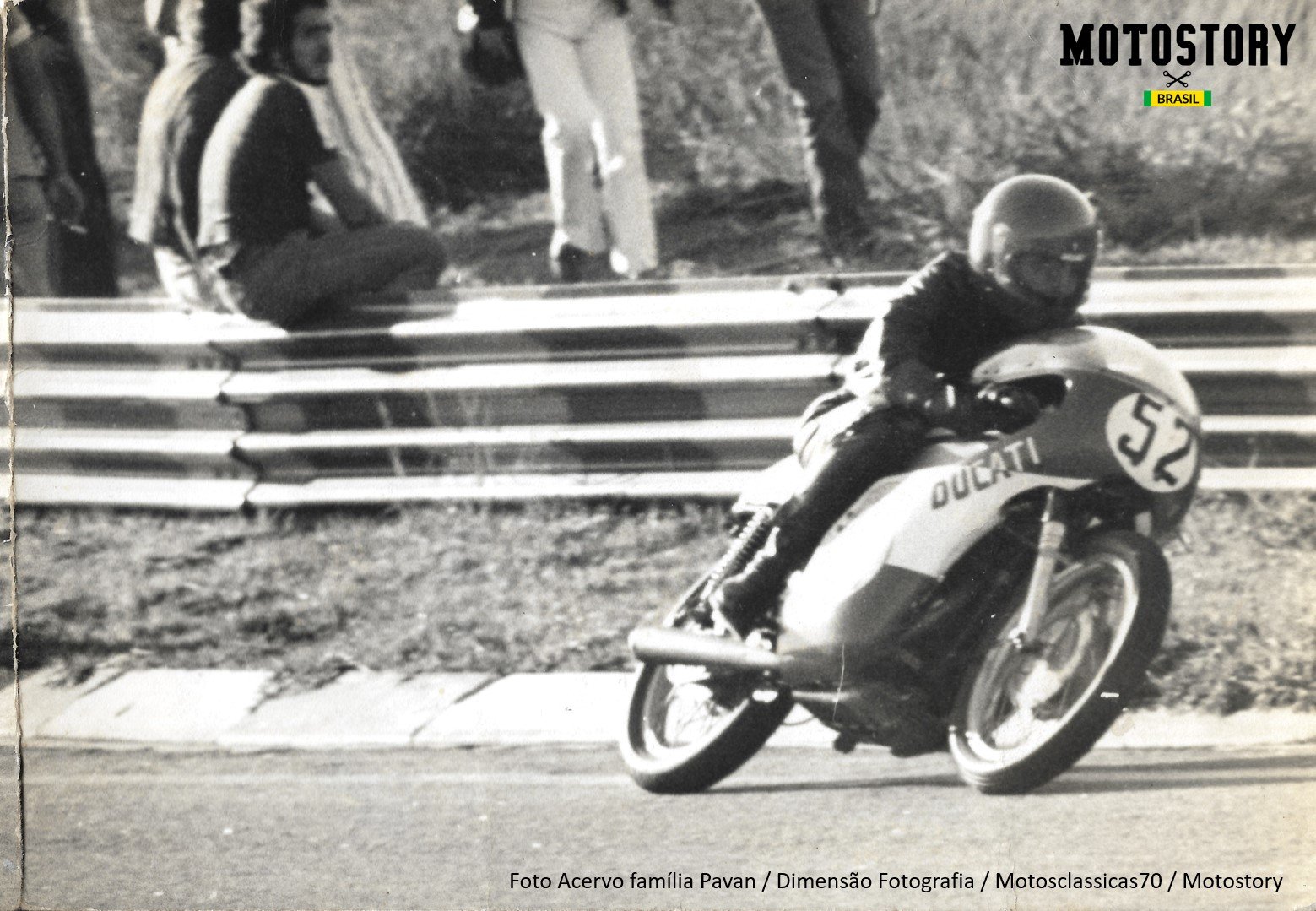 Em um tempo de rebeldia, talvez o mais rebelde dos rebeldes: Carlos Pavan, o Jacaré. Foto Acervo Família Pavan / Dimensão Fotografia / Motosclassicas70 / Motostory
