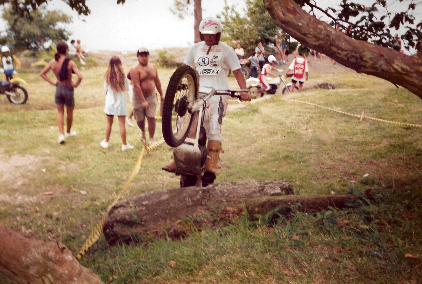 Maurício Fernandes também teve o Trial como base de seu desenvolvimento na pilotagem fora de estrada. - Foto Acervo Família Fernandes