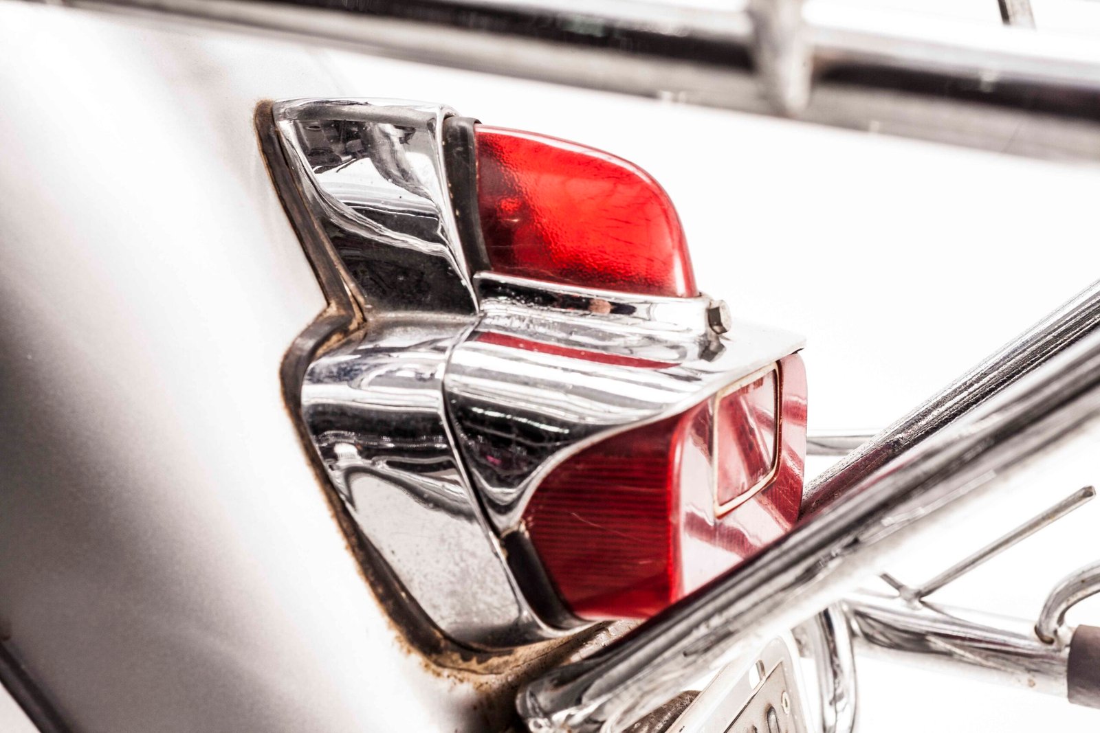 Vespa M4 Prata pertencente ao Moto Classic Museum, de Justiniano Proença - Foto Wel Calândria