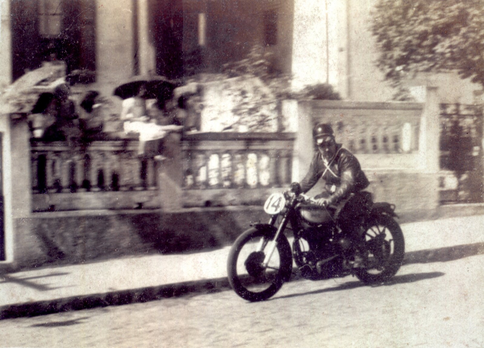 LINHA DO TEMPO: 1940 -