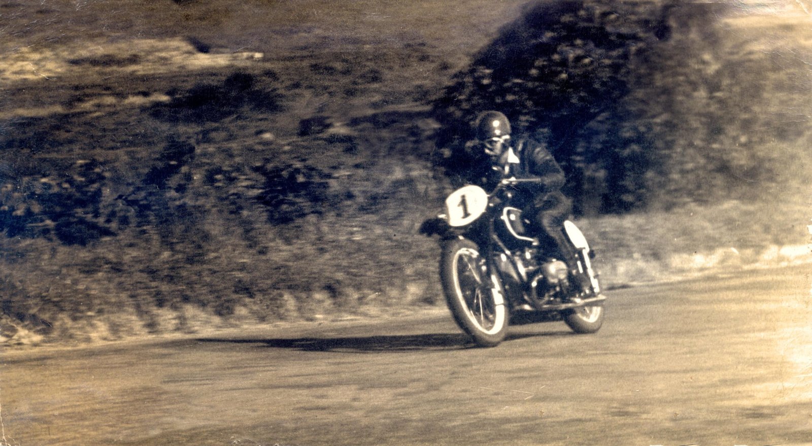 LINHA DO TEMPO: 1940 -