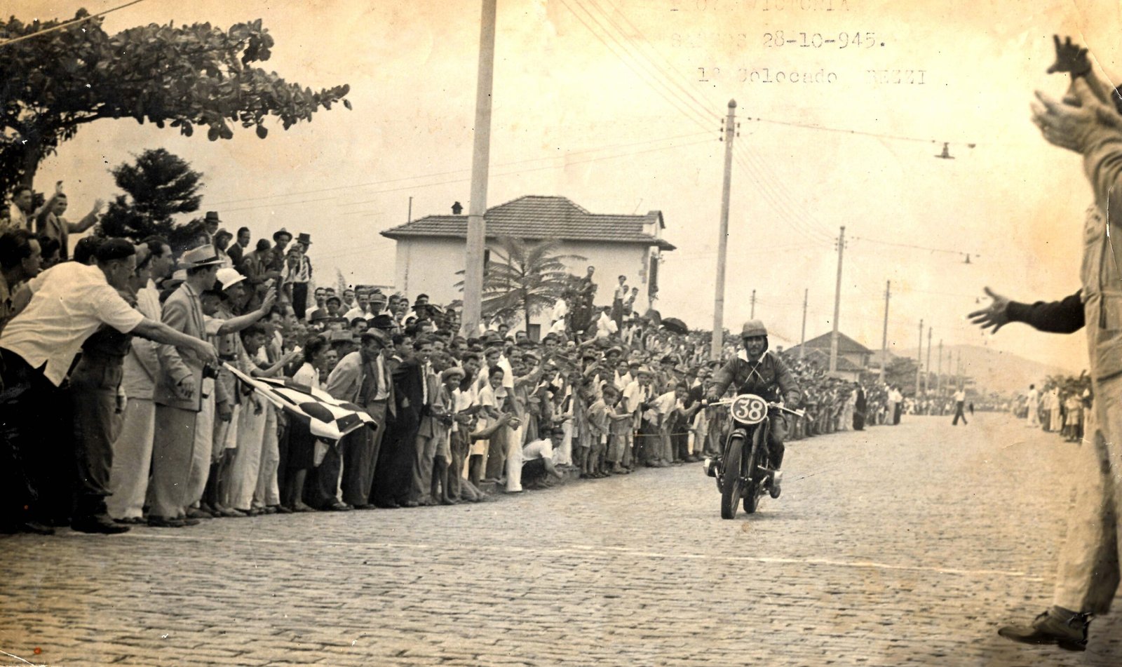 LINHA DO TEMPO: 1940 -