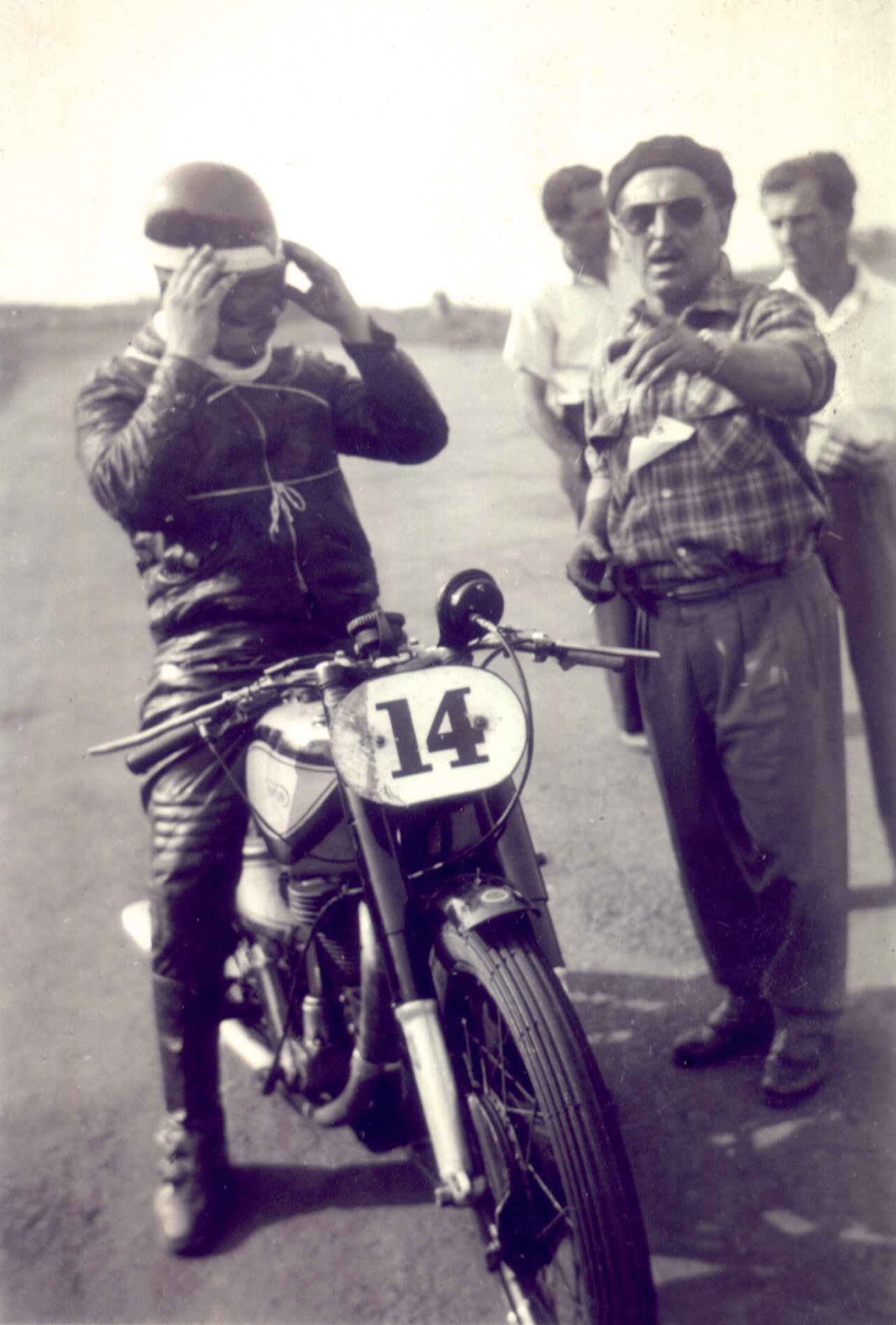 LINHA DO TEMPO: 1940 -