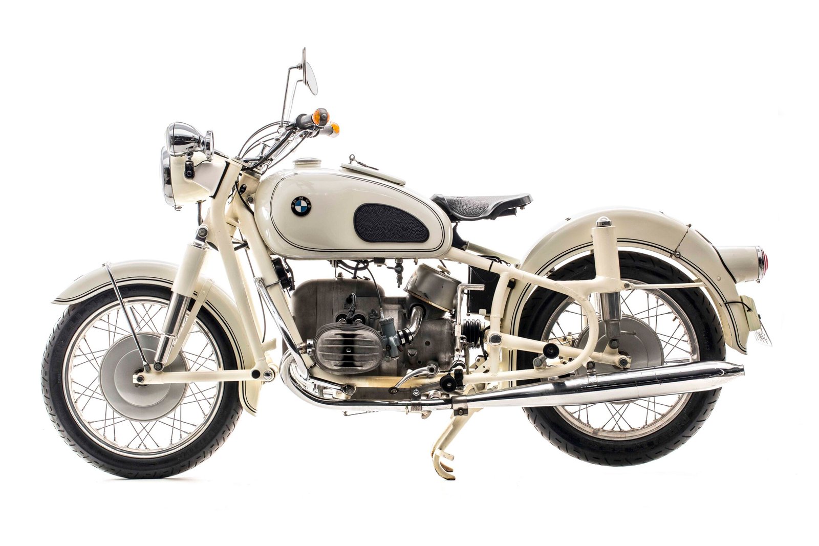 BMW R60 /2 - Moto Classic Museum - Justiniano Proença - Foto Wel Calândria