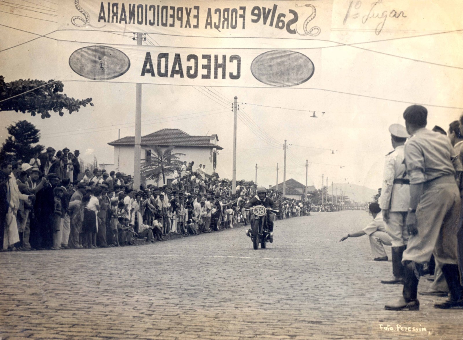 LINHA DO TEMPO: 1940 -